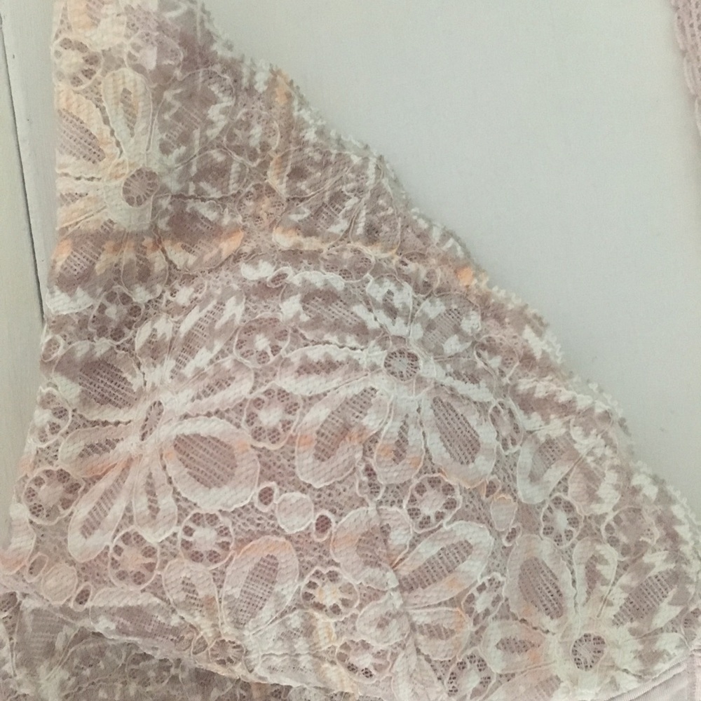 Bralette - Picture 2 of 4